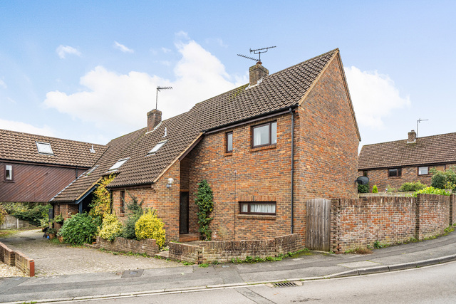 Bramley Close, Kingswood, Wotton-Under-Edge, Gloucestershire GL12