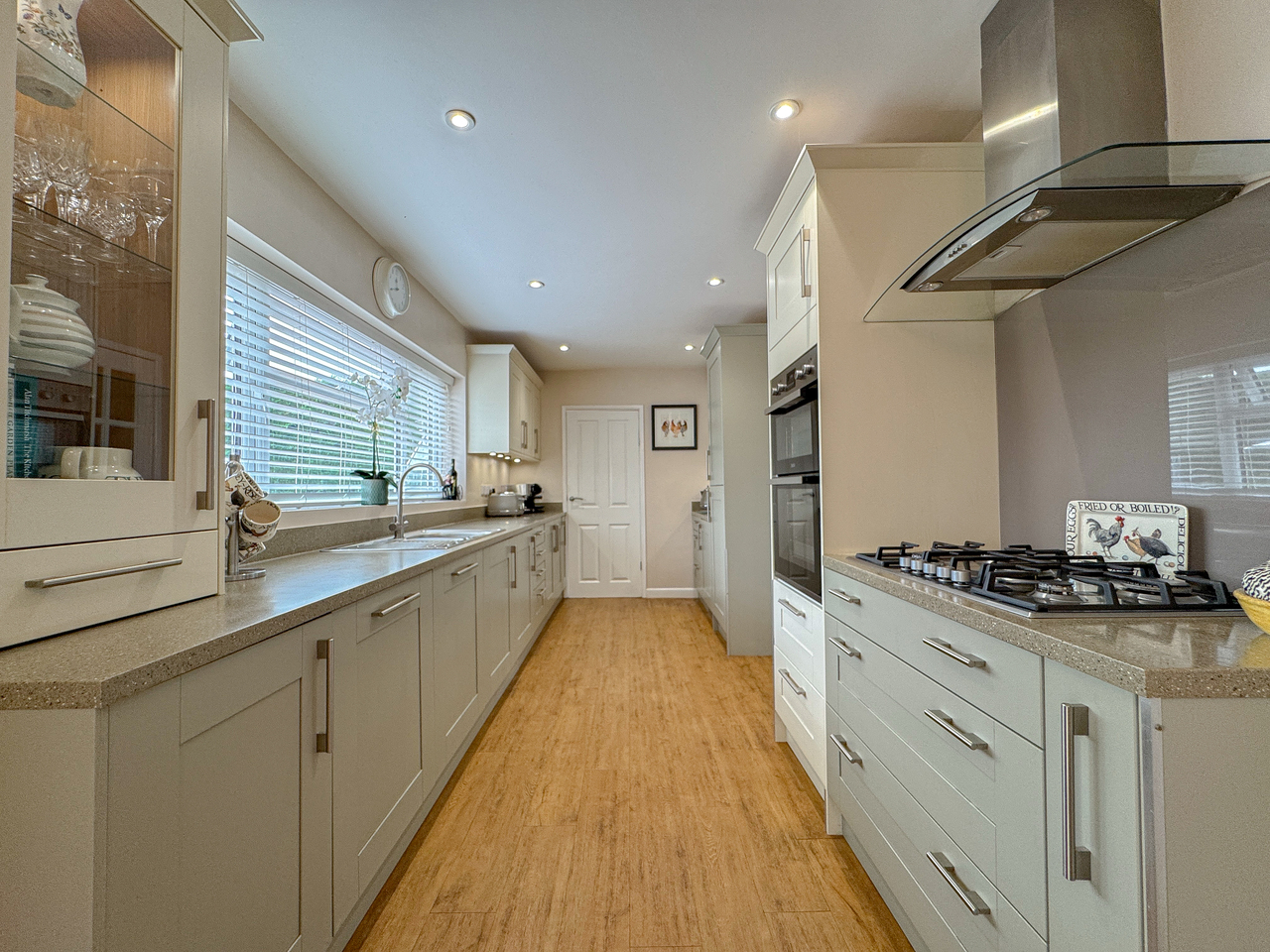 Kitchen (2)