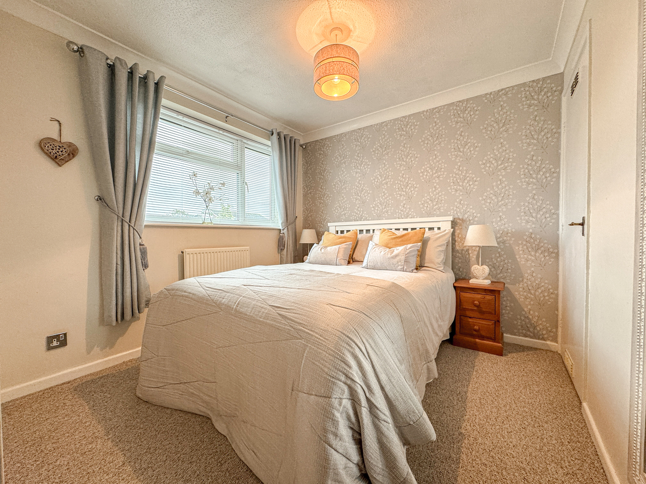 9 Haston Close - Bed 2