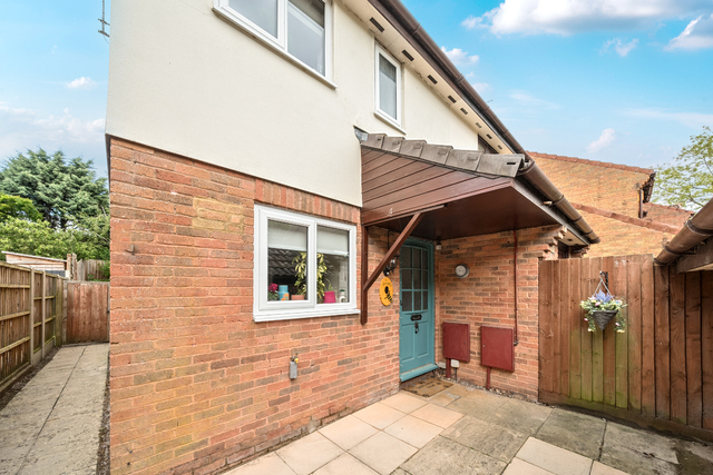 Fitzhardinge Way, Berkeley, Gloucestershire, GL13